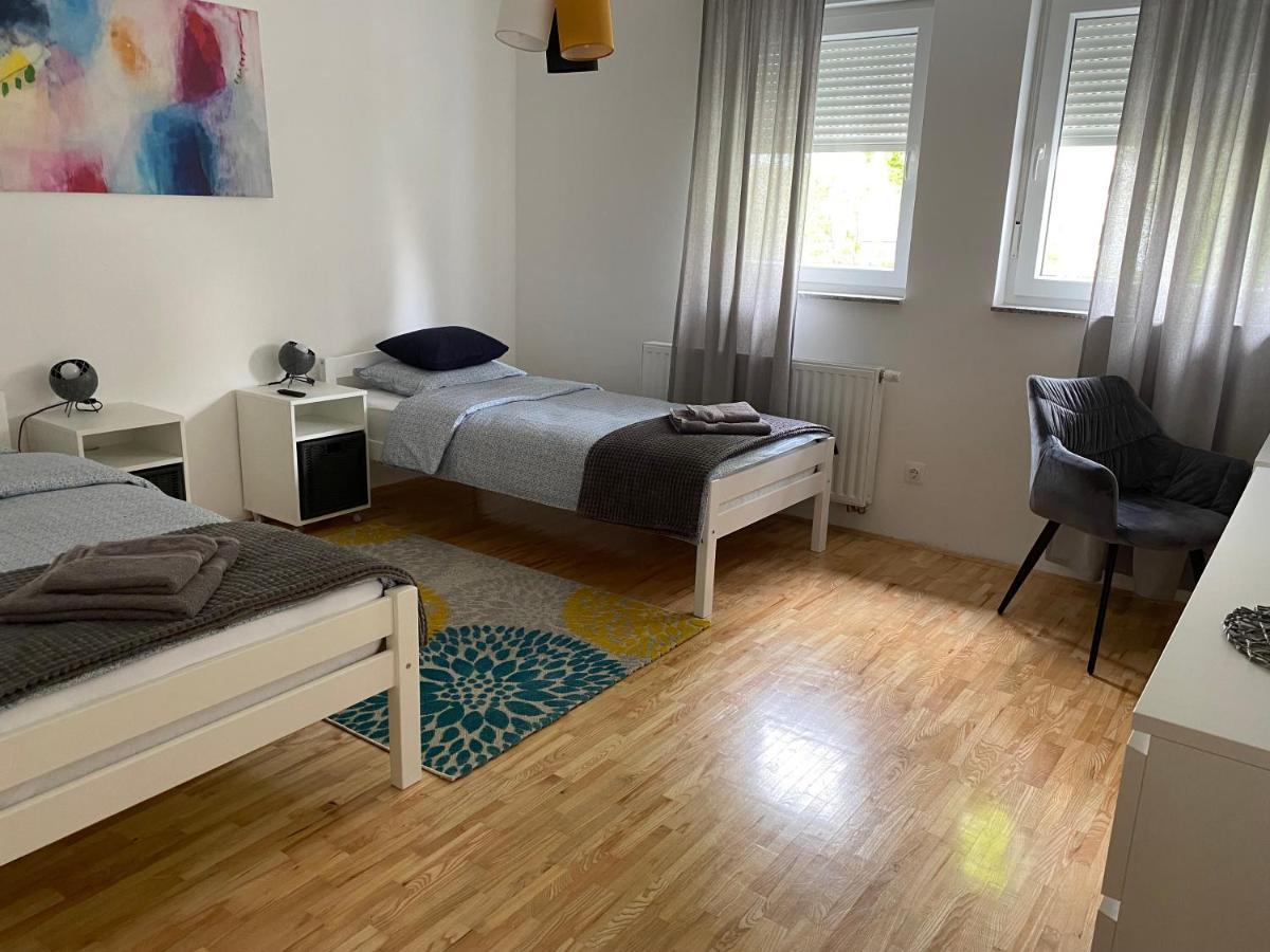 Apartment Lega-lega *